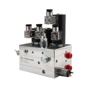 Blok hydrauliczny do układów automatycznego kierowania pojazdami rolniczym